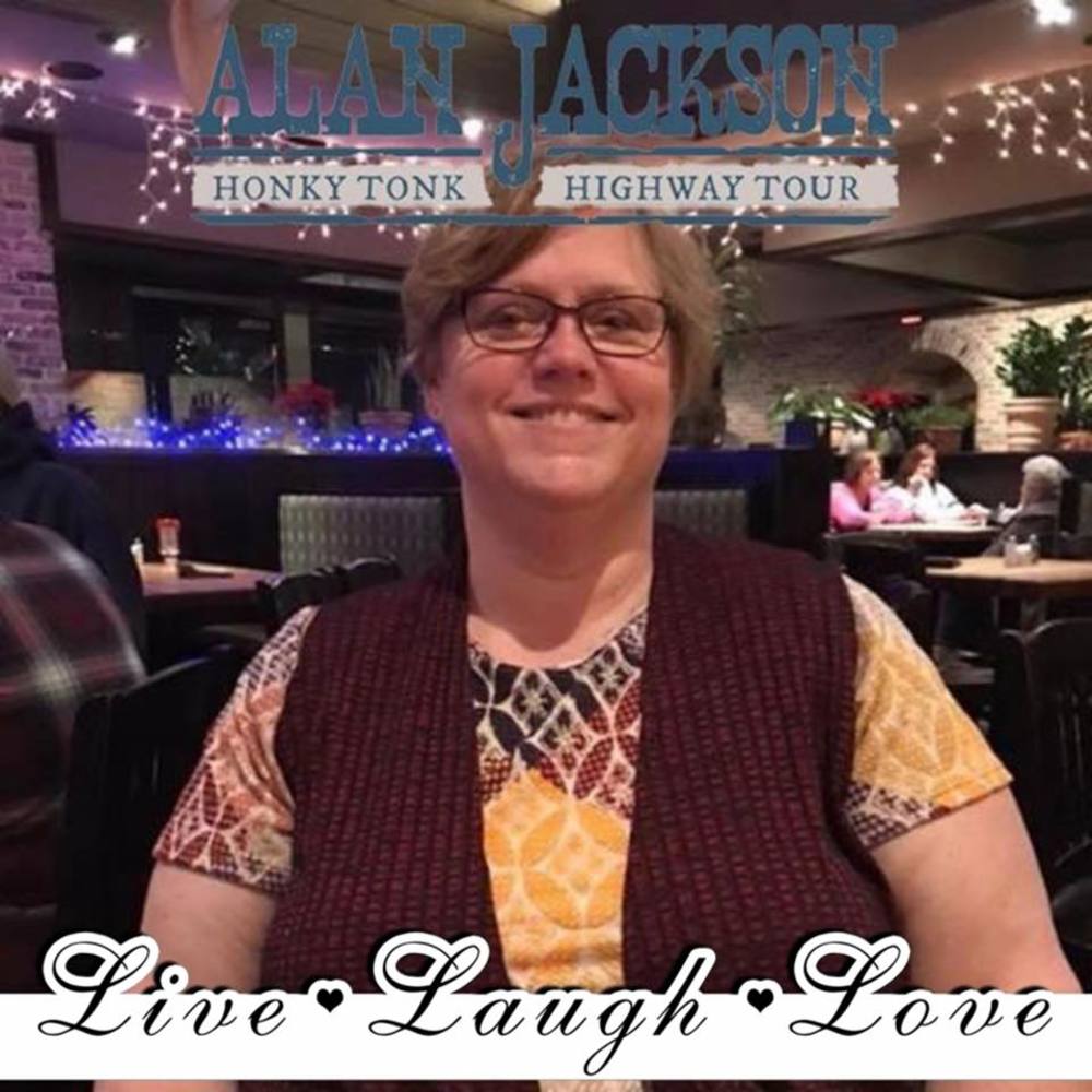 Meet your Posher, Vicky